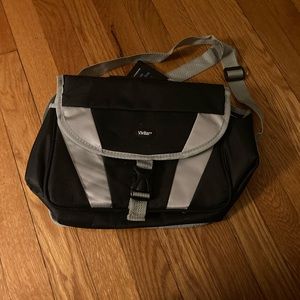 Must Go‼️ NWT Viviar Camera Bag. Read Description Below 👇